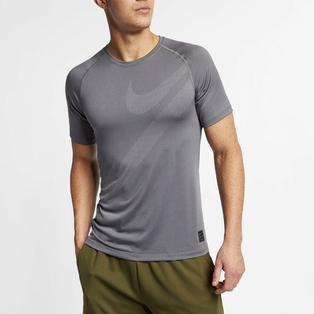 NIKE Dri Fit workout gym top shirt